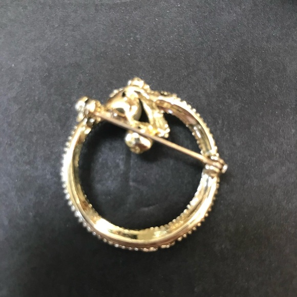 Lot of 3 Vintage Gold Tone Pins Brooch Mesh Rose Pearl Wreath Green Rhinestone - Picture 9 of 10